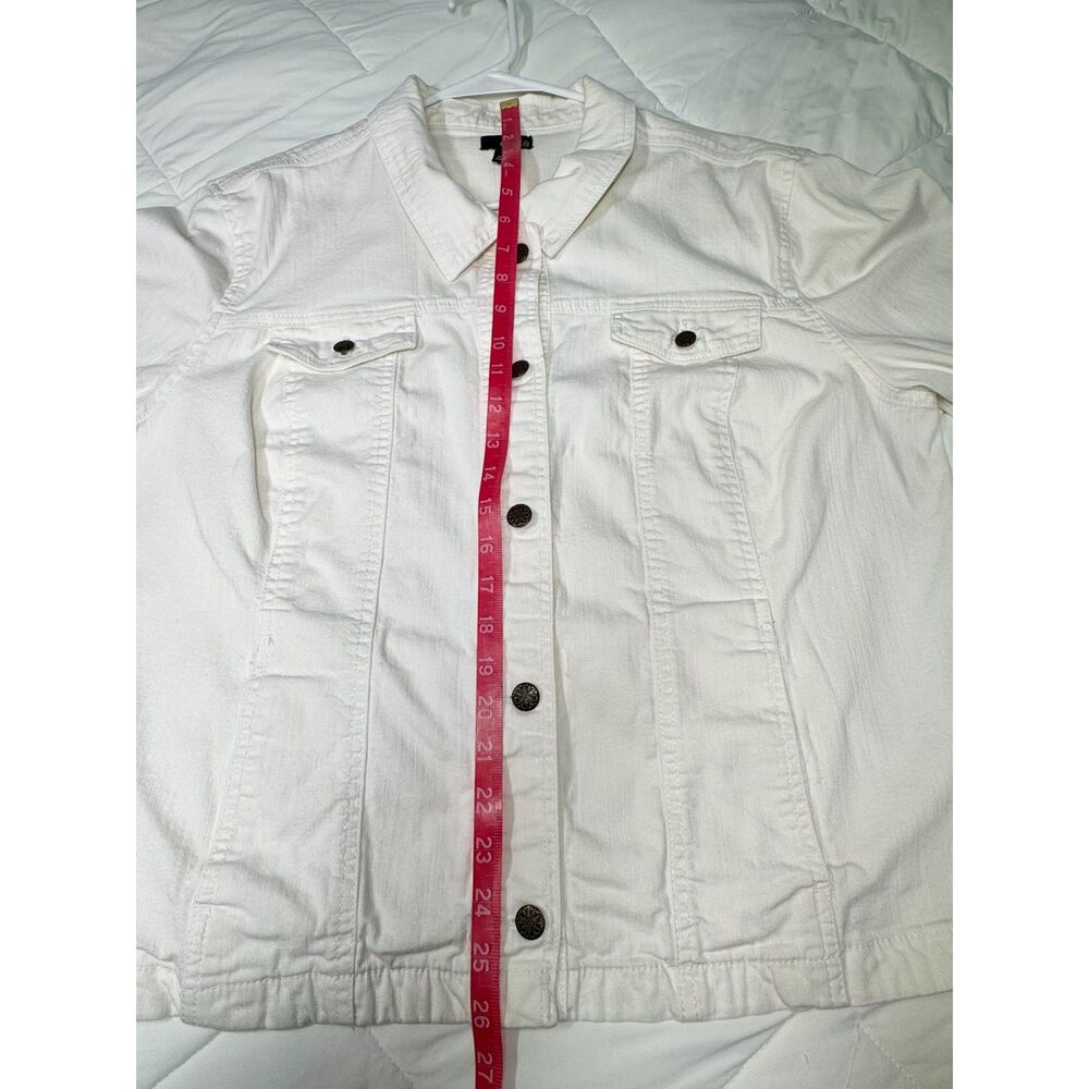 The Erika white stretch denim jean jacket. Perfect Spring/Summer Jacket. - Picture 4 of 7